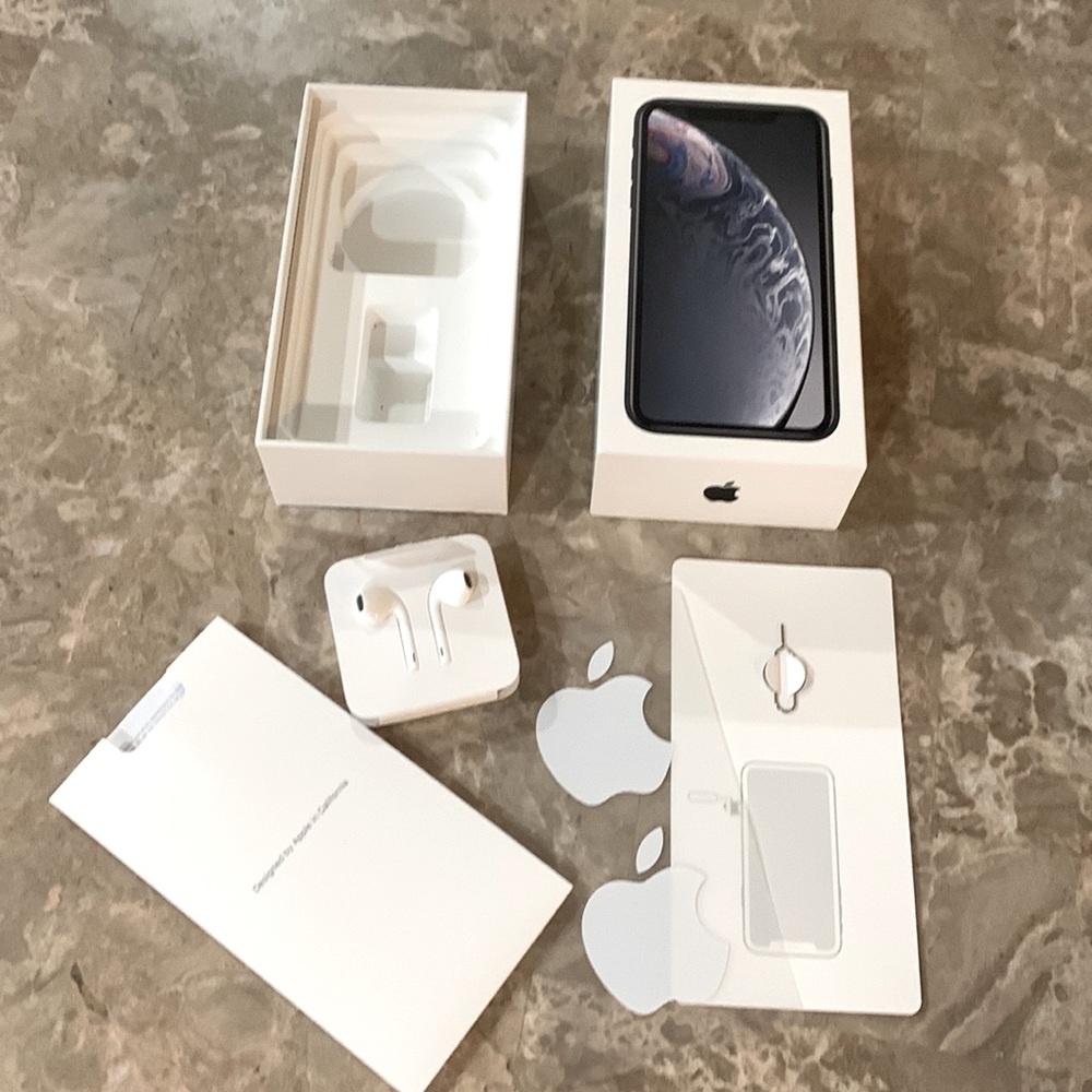 Apple iPhone XR empty box and EarPods